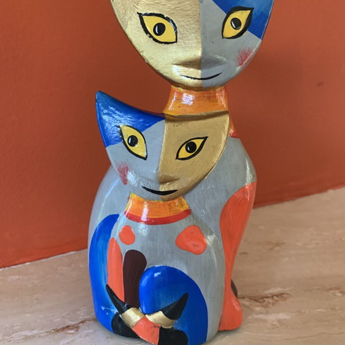 Two Cats Decorative Figurine with Gold Leaf like new