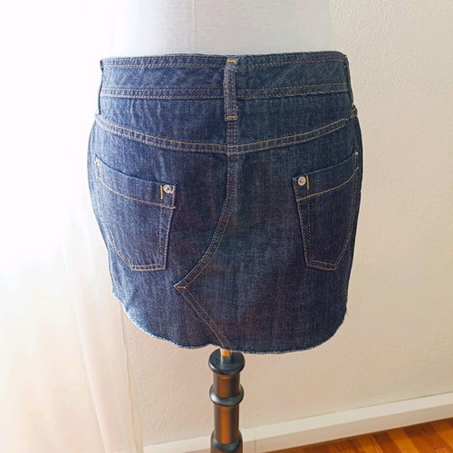 Sisley mini jeans skirt like new, size Large, blue