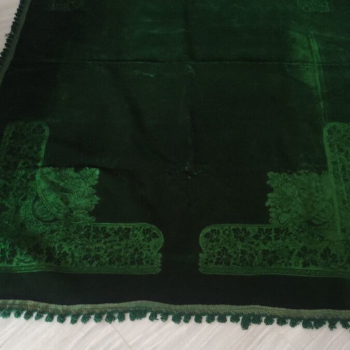 Velvet tablecloth green like new, 1.94x1.42 meters