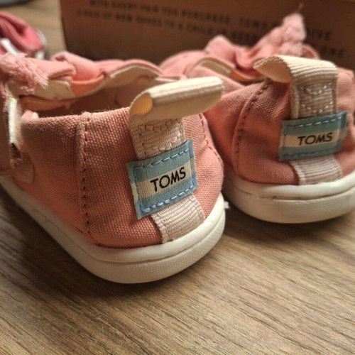Toms kids espadrilles like new, 2 sizes, pink