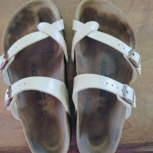 Birkenstock Mayari sandals size 38 narrow fit, like new, beige