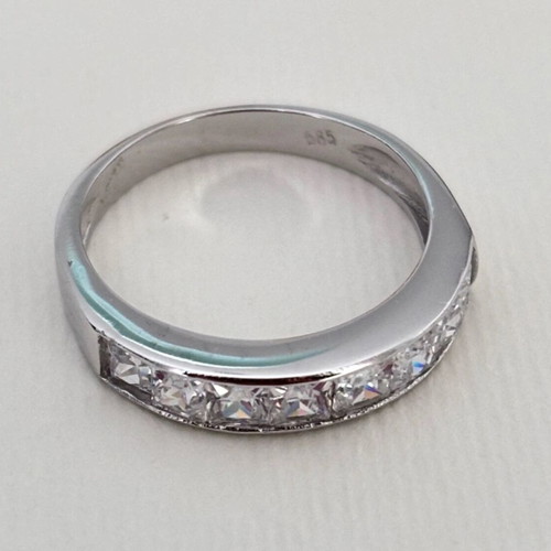 K14 White Gold Half Band Ring like new with princess cut zircon