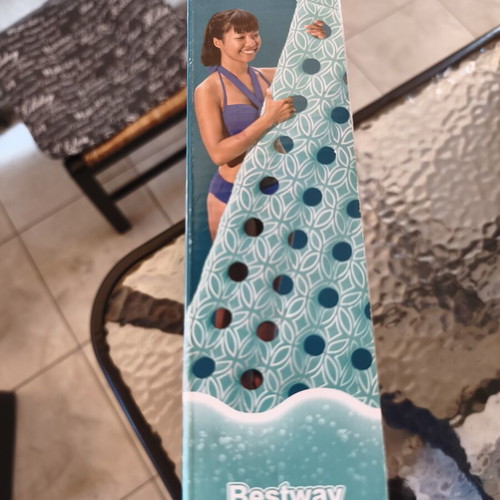 Bestway floating mat new, unused
