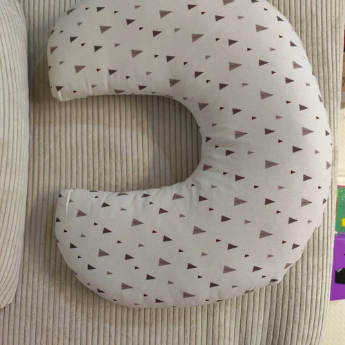 Nursing pillow like new