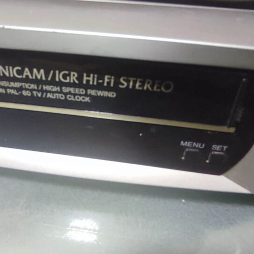 Sharp VC-FH30 VHS video player like new