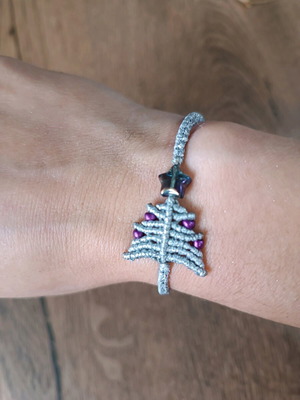 Macrame bracelet Christmas tree with glass star new, purple and silver