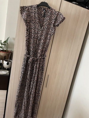 Colorful lightweight jumpsuit with 7/8 leg