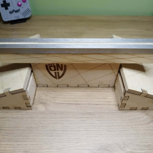 Wooden fingerboard ramp like new