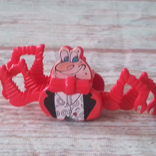 Kinder Leggy Crab figure like new with movement, 7 cm length