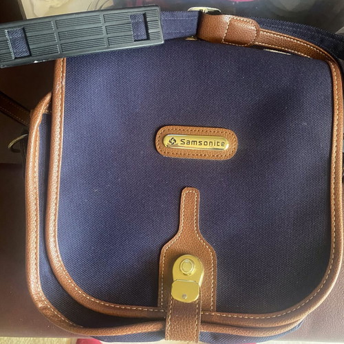 Samsonite blue shoulder bag like new