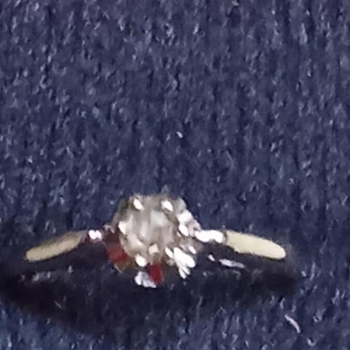 Monopetro 14K white gold ring like new with diamond