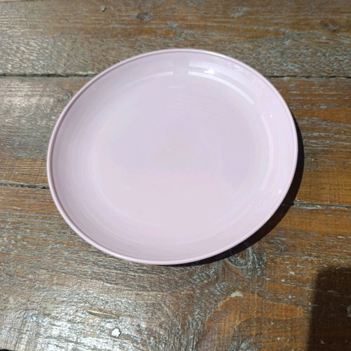 Plastic shallow plates new, set of 3, 20cm diameter