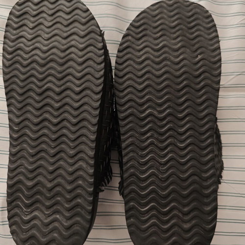 Inuovo women's leather flat sandals like new, black, size 39