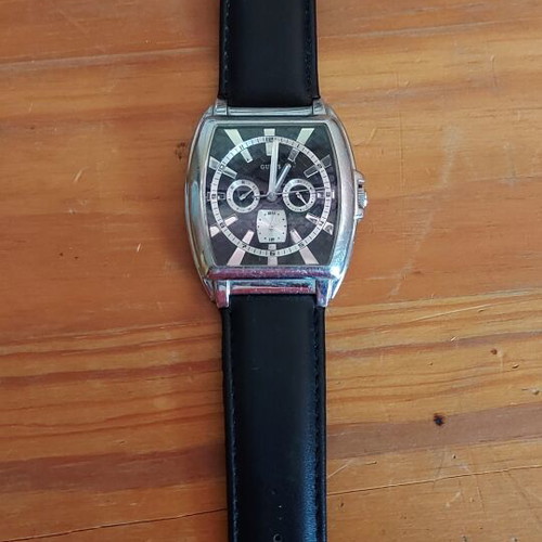 Guess Nocturnal W95012G2 watch used, black leather strap