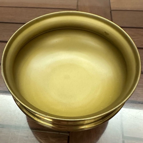 Vintage brass round fondue pot with lid like new