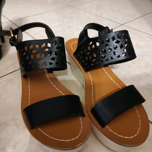 Flatforms size 37 like new, worn once