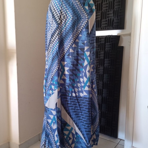 On Line maxi skirt blue, like new, size S/M