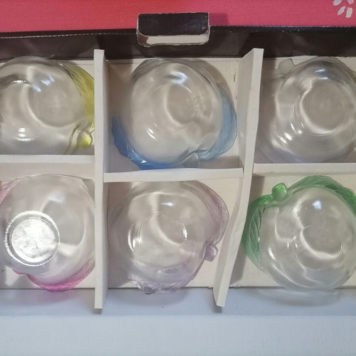 Set of 6 bowls for nuts like new