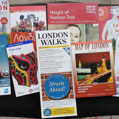 London maps and tourist guide pack like new