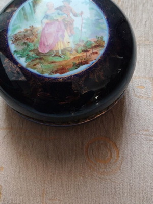 Old sacred porcelain backgrounds like new