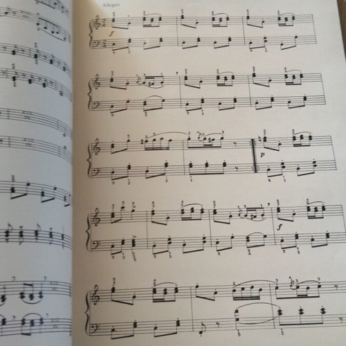 Starting as an Artist piano music book, Nakas Music House