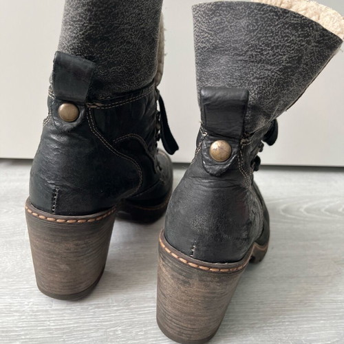 Women's heeled boots used, size 36, black and brown