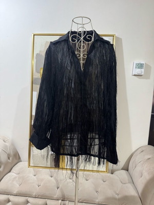 Pink Woman shirt like new with fringed perforated details