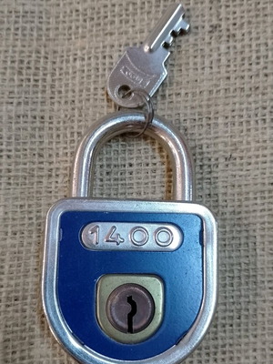 Elzett 1400 padlock like new, vintage stock