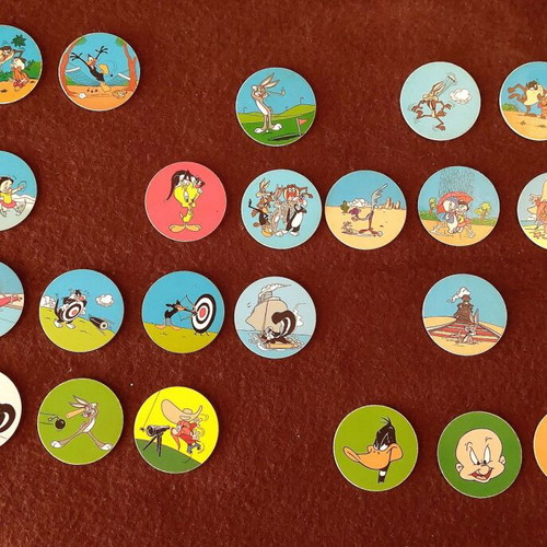 Warner Bros Super Tasty Tops vintage collection of 28 tags