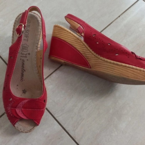 B-Soft sandals size 37 like new, red, anatomical