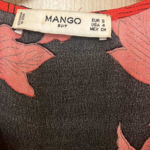 Wrap dress with pattern and belt like new, Mango, black and red