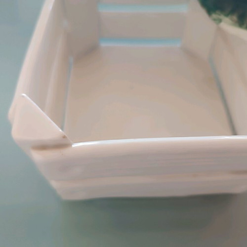 Decorative basket like new