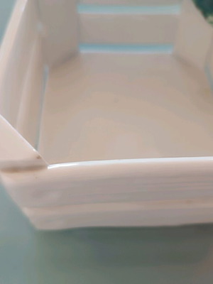 Decorative basket like new