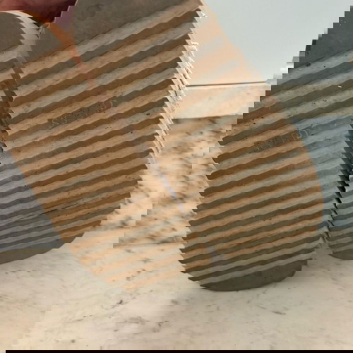 Guess σανδάλια μπεζ μονόγραμμα 39 σε άριστη κατάσταση