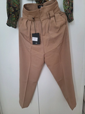 Ψηλόμεσο γυναικείο παντελόνι καινούργιο, μέγεθος S, μπεζ