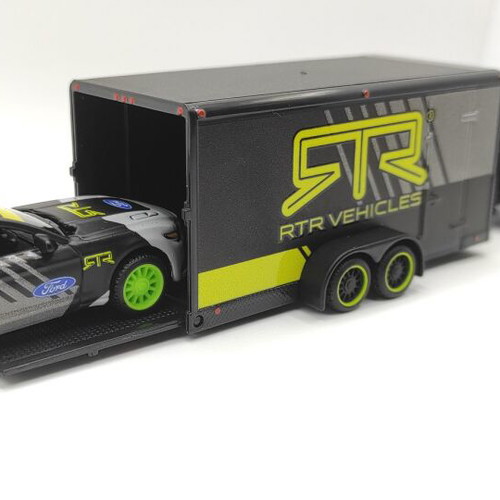 Maisto 1:64 2021 Ford Bronco with Trailer and 2015 Ford Mustang GT RTR new