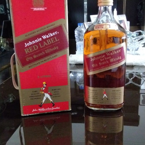 Johnnie Walker Red Label 2L like new, vintage 1970s