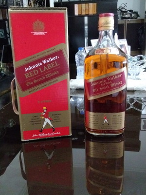 Johnnie Walker Red Label 2L like new, vintage 1970s