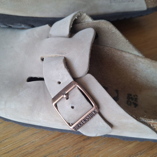 Birkenstock clogs like new, size 40, beige