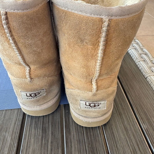 Ugg authentic tan beige boots used size 35