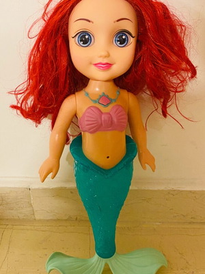 Ariel doll like new