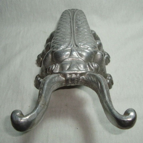 Vintage boot puller aluminum insect-shaped shoe remover new