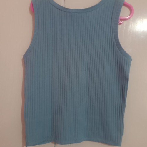 Ebita sleeveless top like new, size 12 years, blue