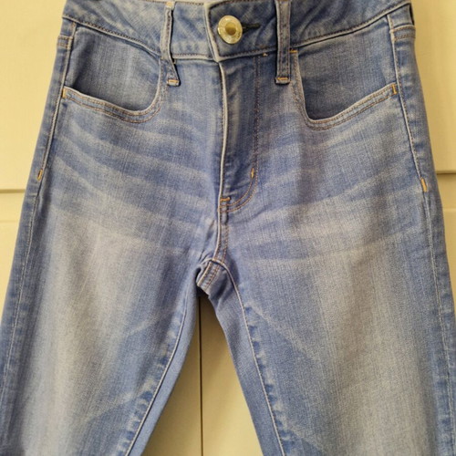 American Eagle high-rise light wash jeans like new XS/S