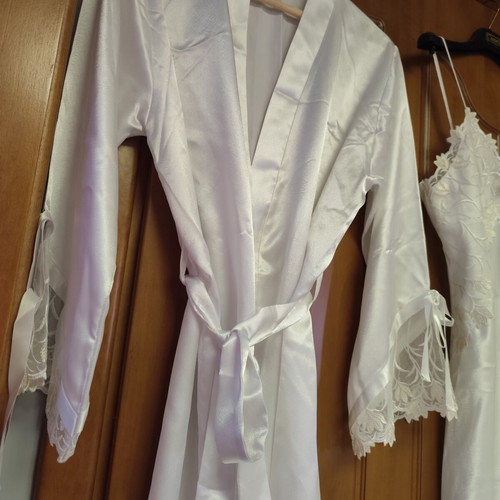 Bridal baby doll set satin lace size M like new, 2 pieces