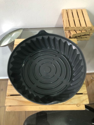 Silicone Air Fryer Pan like new