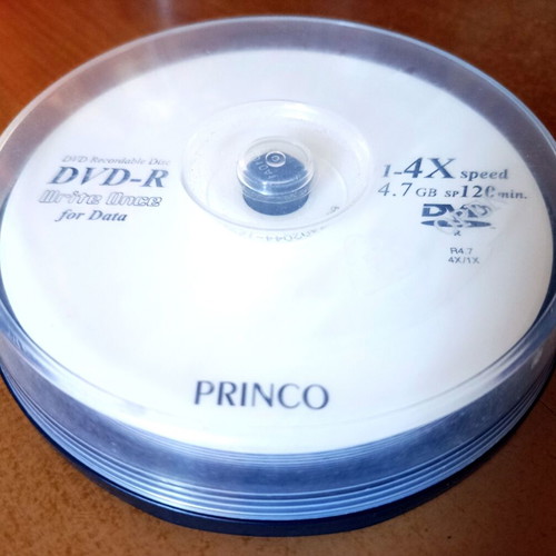 Spindle with 10 DVD-R discs new and unscratched
