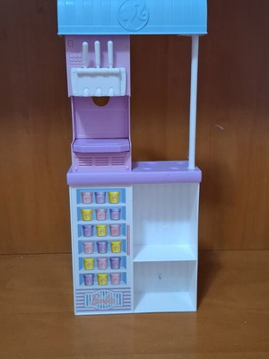 Το παγωτατζιδικο της Barbie μεταχειρισμένο, μόνο σκελετός χωρίς εξαρτήματα και κούκλα