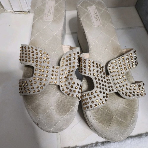 Migato platform sandals used size 39