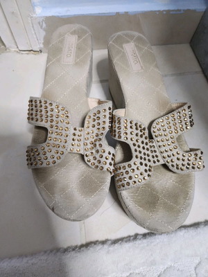Migato platform sandals used size 39